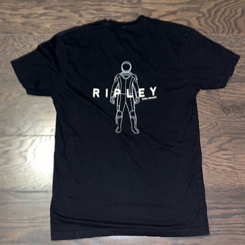 Rare soft Authentic SpaceX Ripley Crew Dragon T-Shirt Size S Men’s Small Black